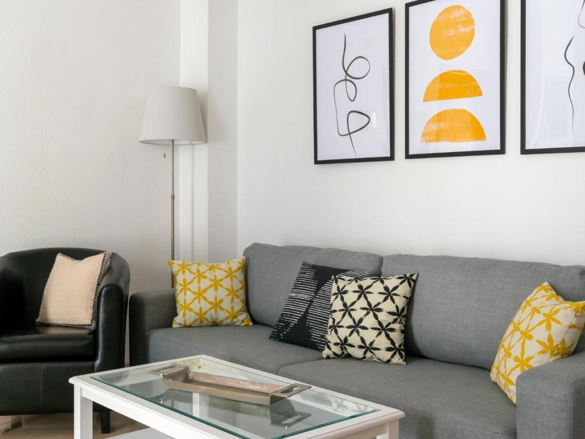 Vr Excelente Ubicacion Luminoso Apt Para Parejas Seville Exterior photo