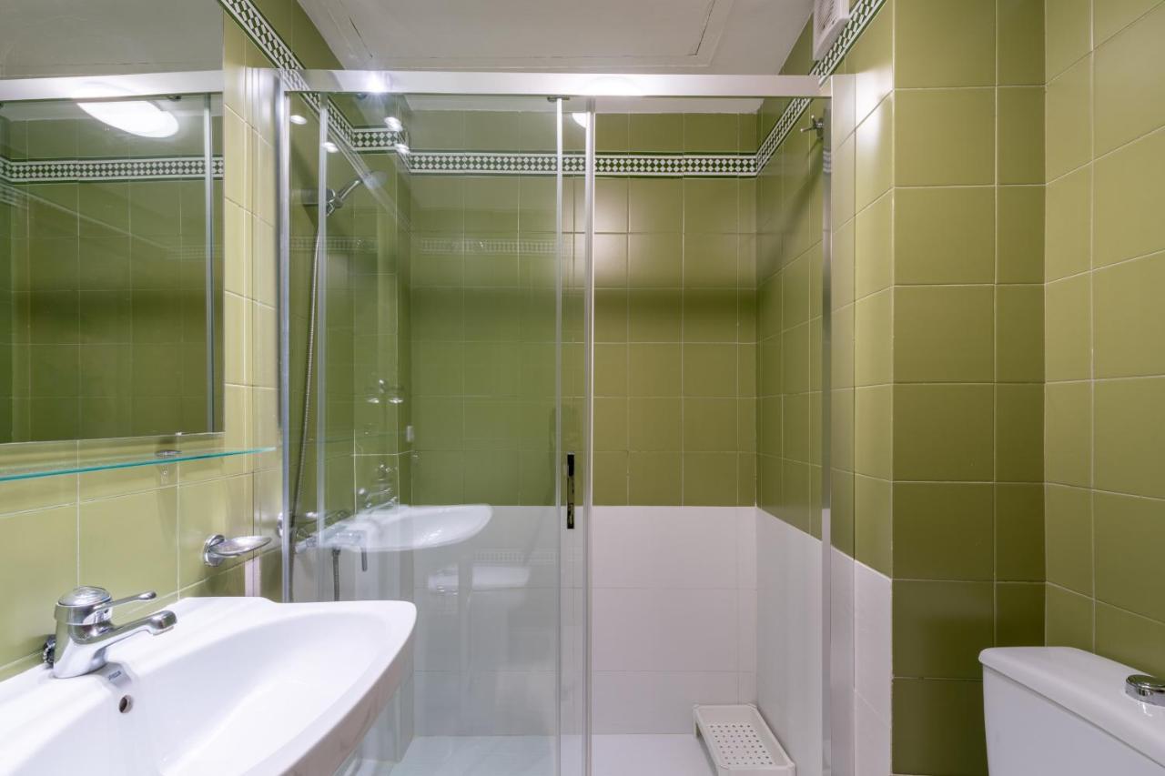 Vr Excelente Ubicacion Luminoso Apt Para Parejas Seville Exterior photo
