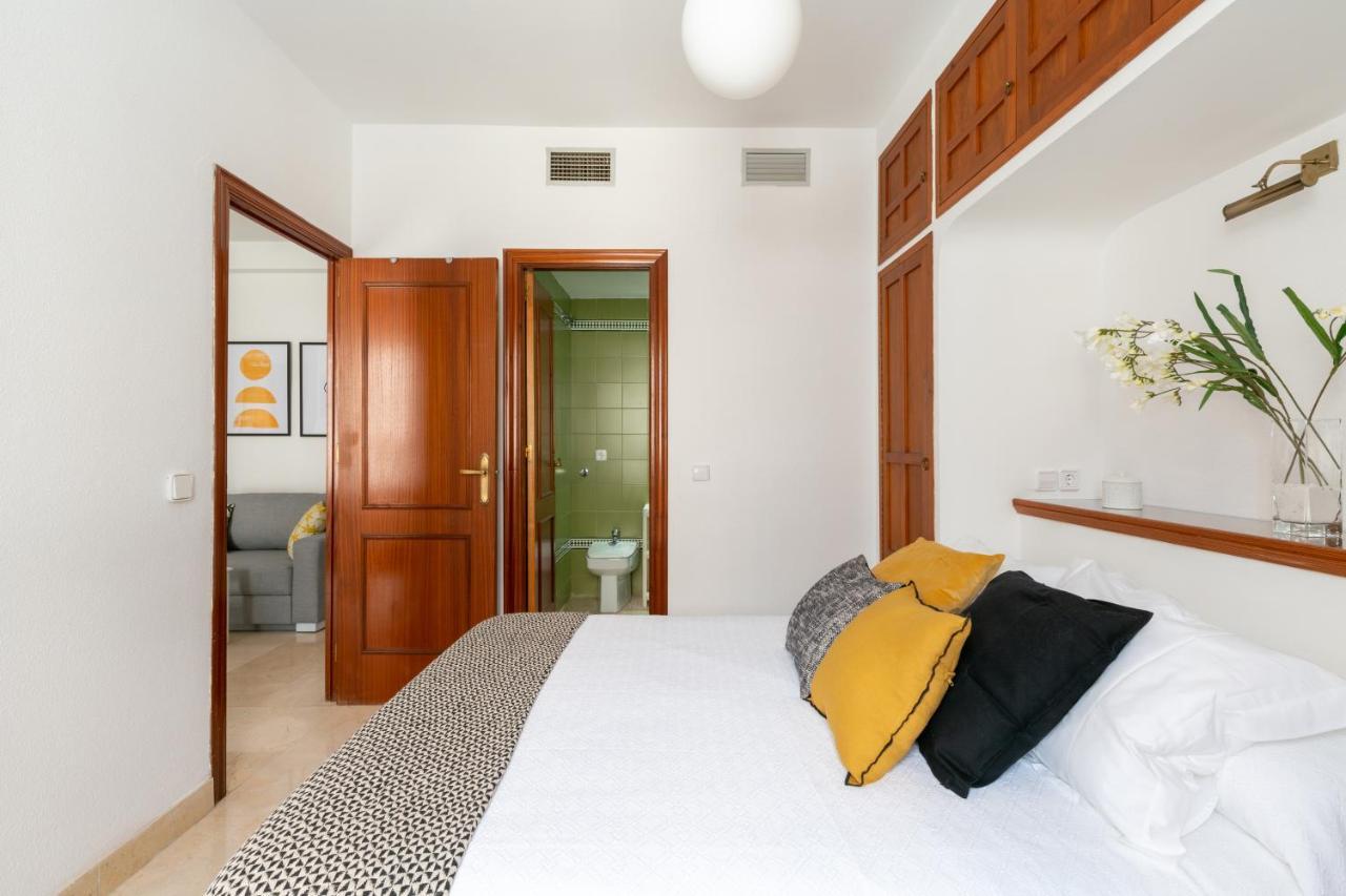 Vr Excelente Ubicacion Luminoso Apt Para Parejas Seville Exterior photo
